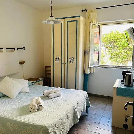 Bed & Breakfast La Pintadera 3*